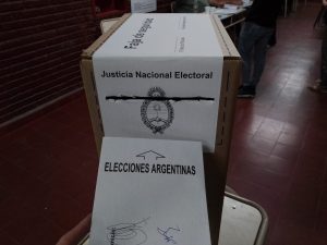 Tras el escrutinio, el país quedó dividido en 2: las provincias argentinas eligieron entre Massa y Milei