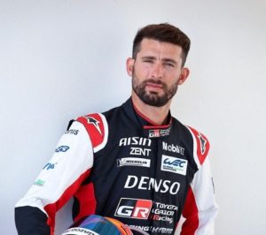 Los pilotos del Toyota Nº 7, de la que es parte José María “Pechito” López recibió una mala noticia a puertas de la mítica carrera.