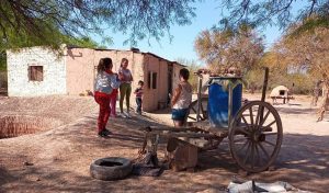 En un pueblo del noroeste argentino, la desnutrición se combate con mucho más que alimento